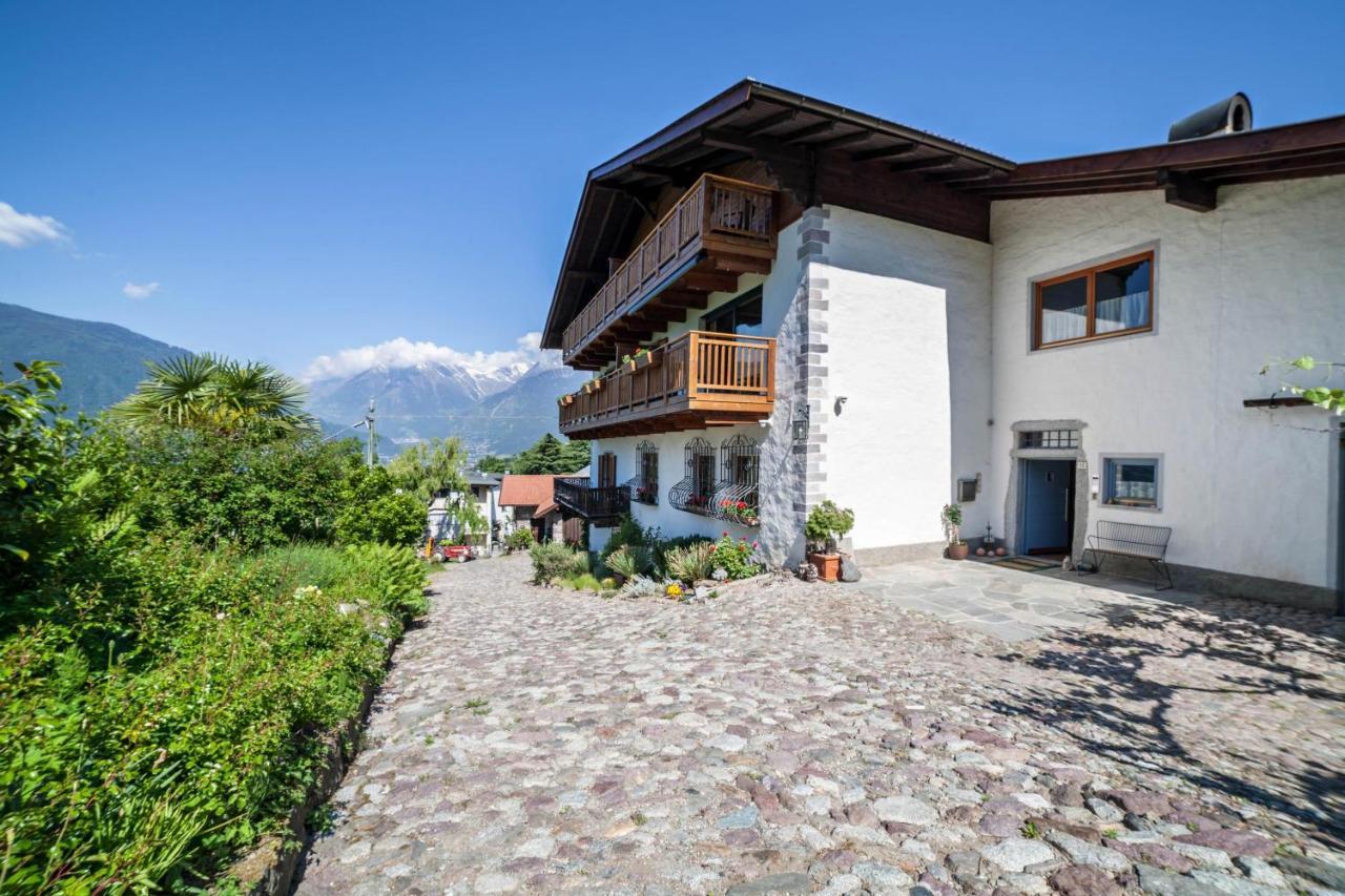 Ferienwohnung Pinot Merano Bagian luar foto